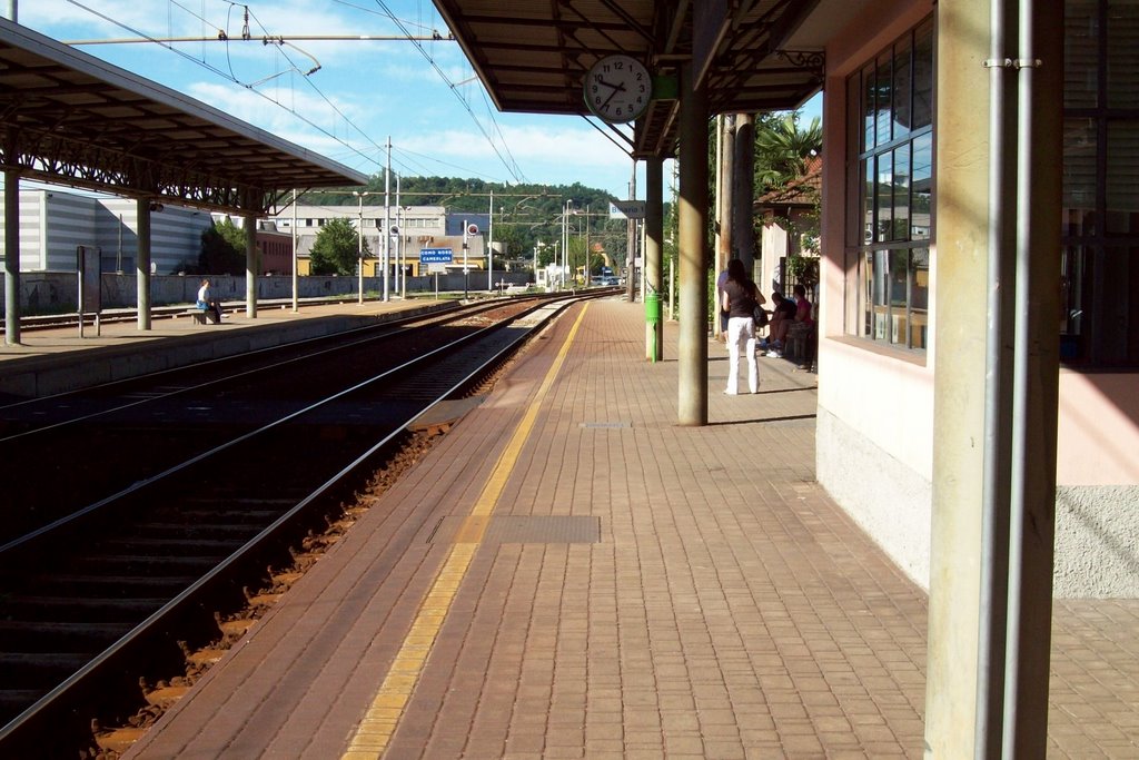 station interior photo