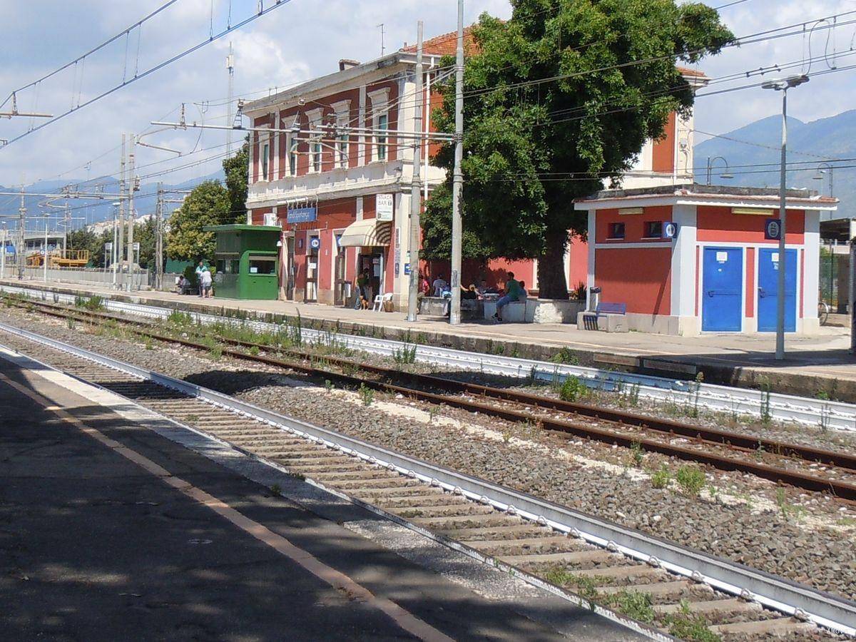 station interior photo