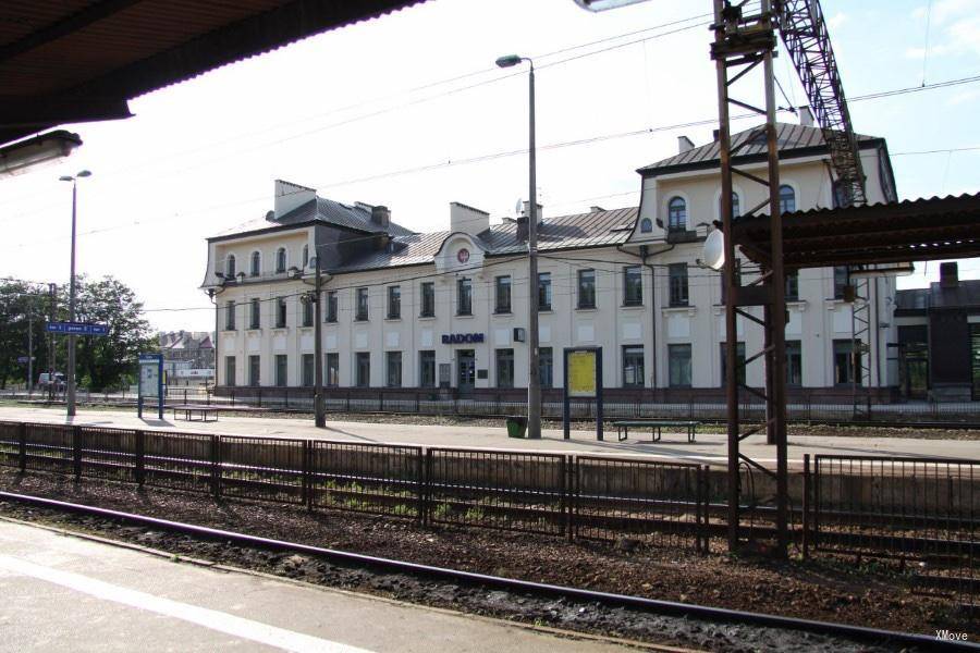 station interior photo