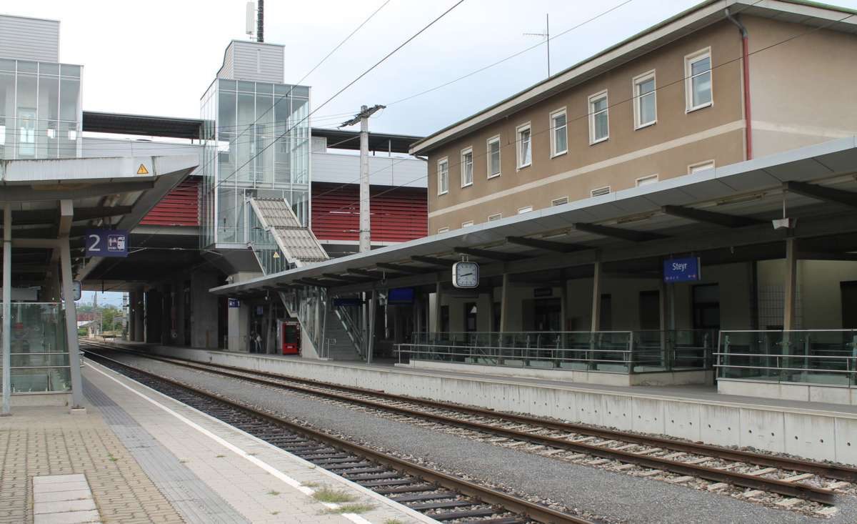 station interior photo