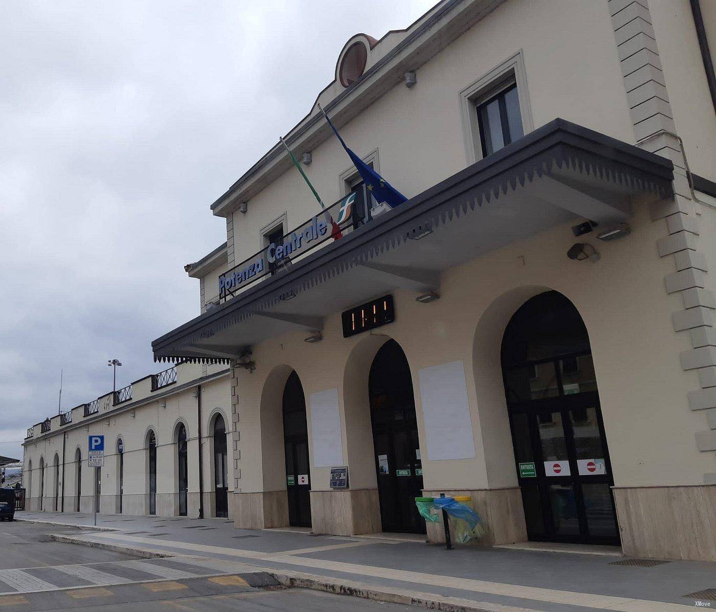 station interior photo