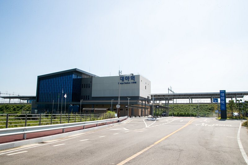 station interior photo