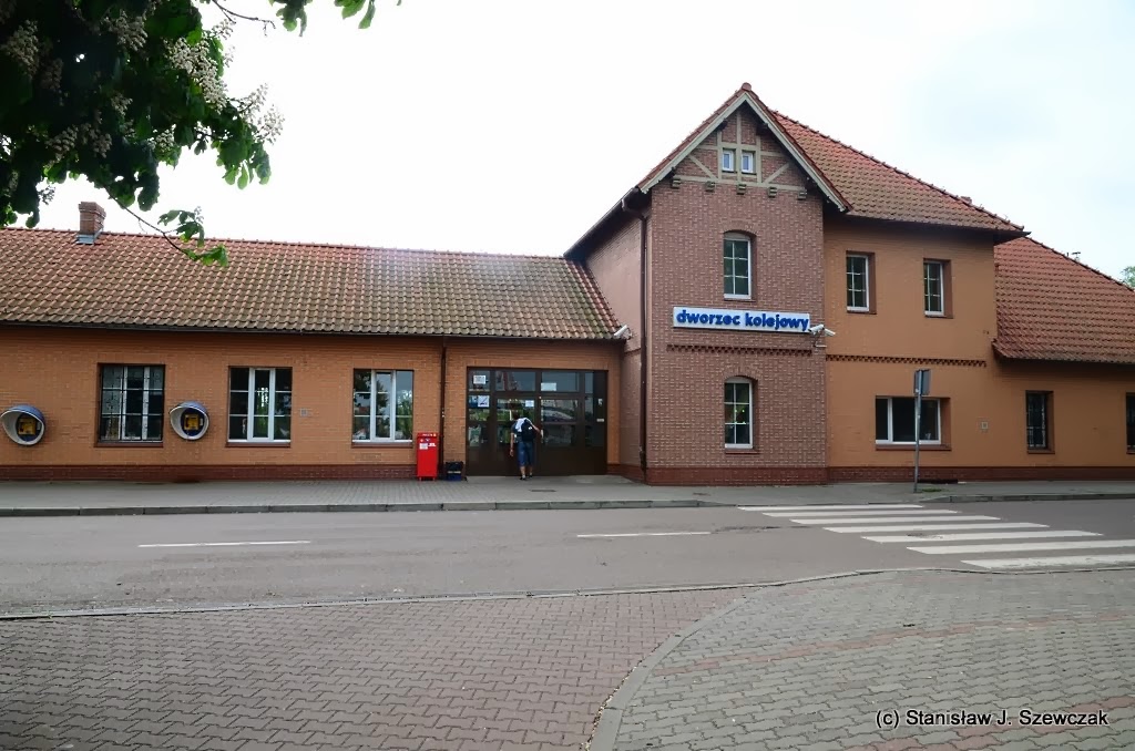station interior photo