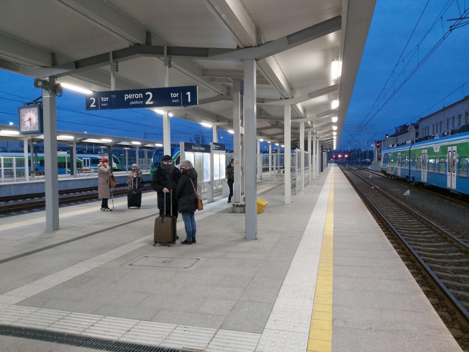 station interior photo