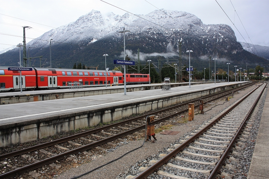 station interior photo