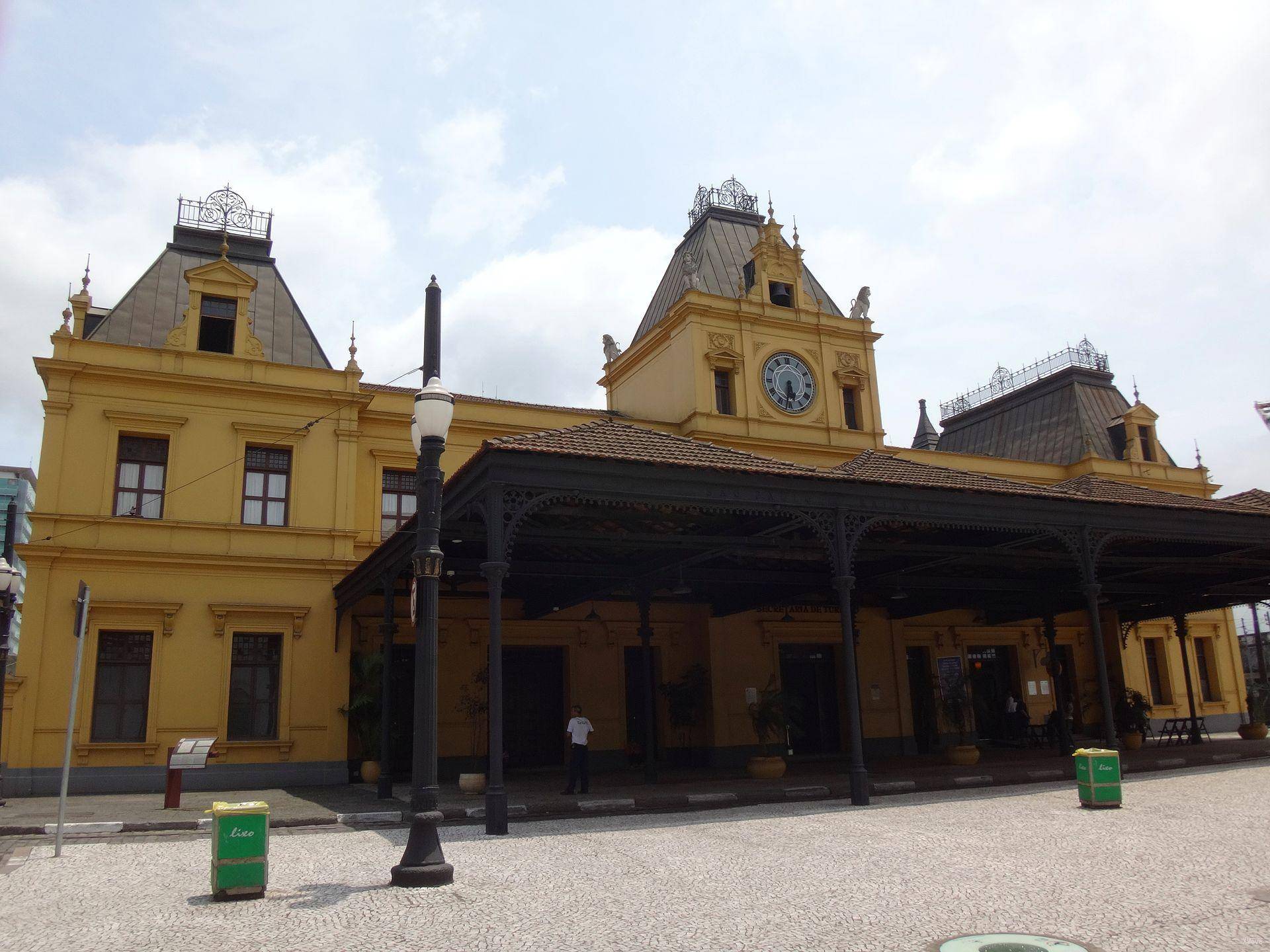 station interior photo