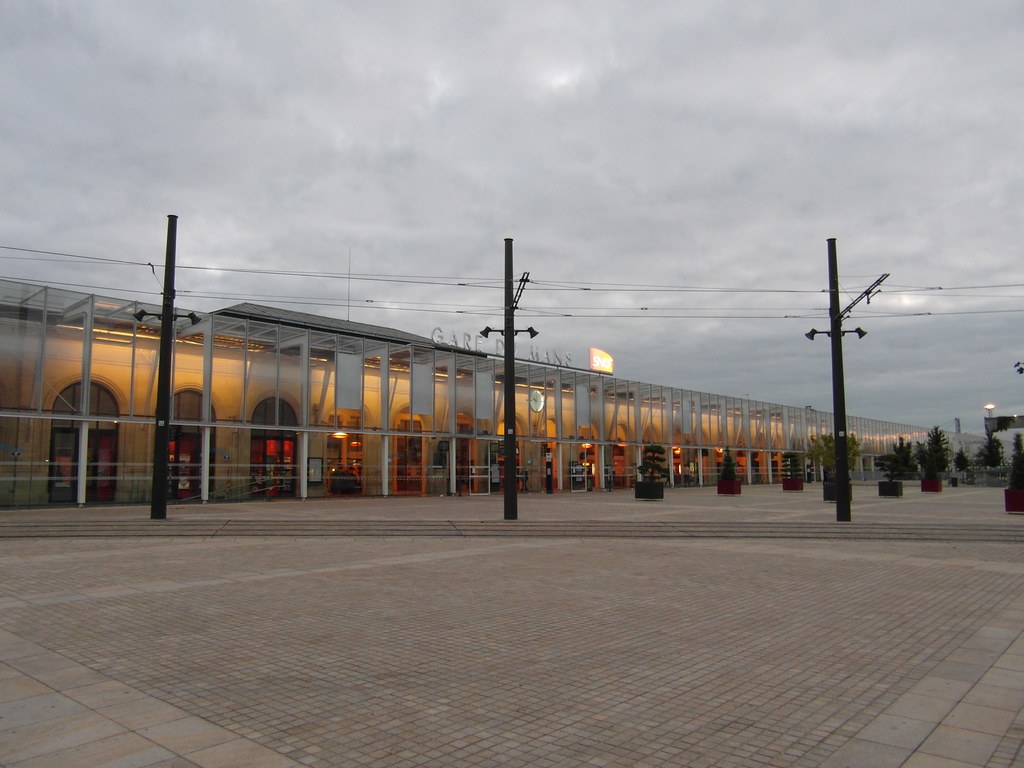 station interior photo