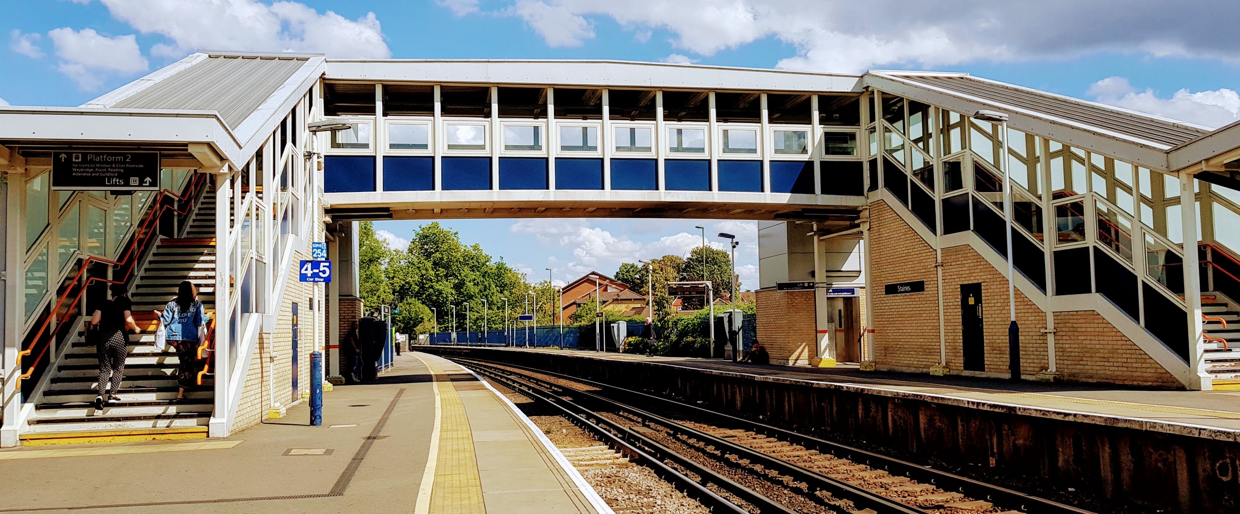 Staines: Tickets, Map, Live Departure, How-to, Routes | G2Rail