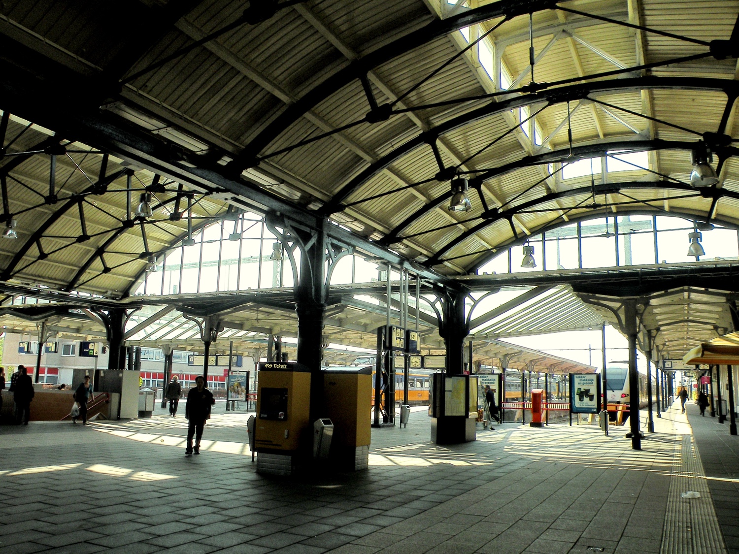 station interior photo