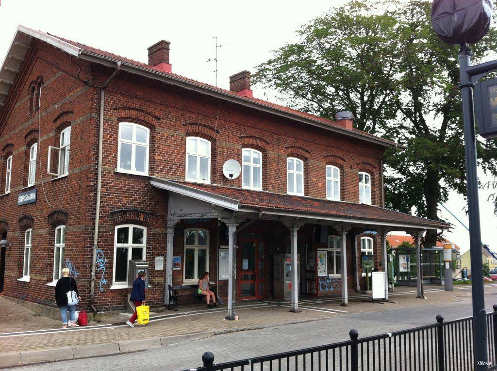 station interior photo