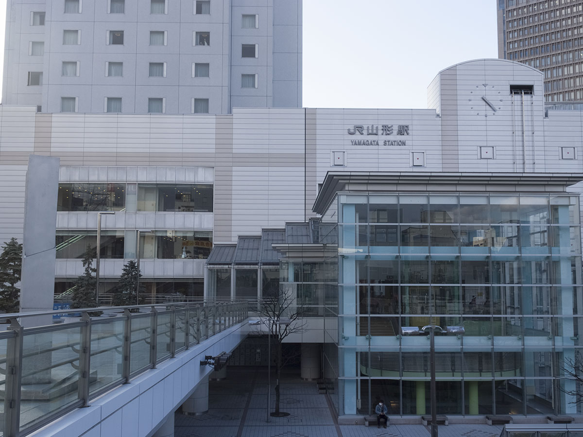 station interior photo