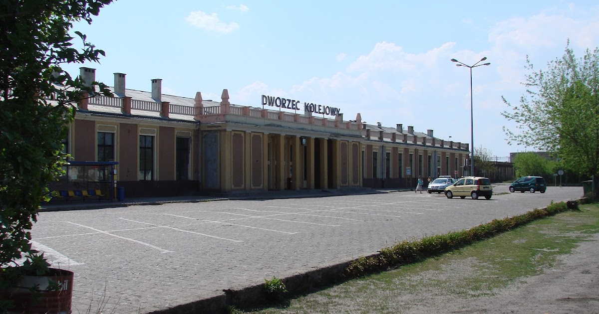 station interior photo