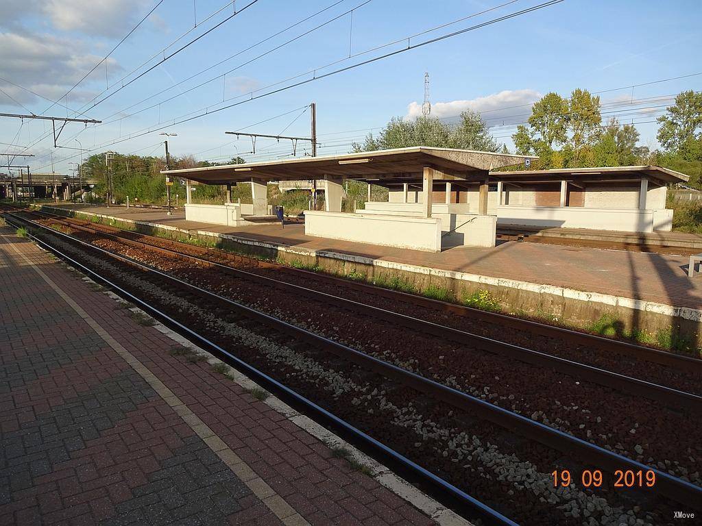 station interior photo