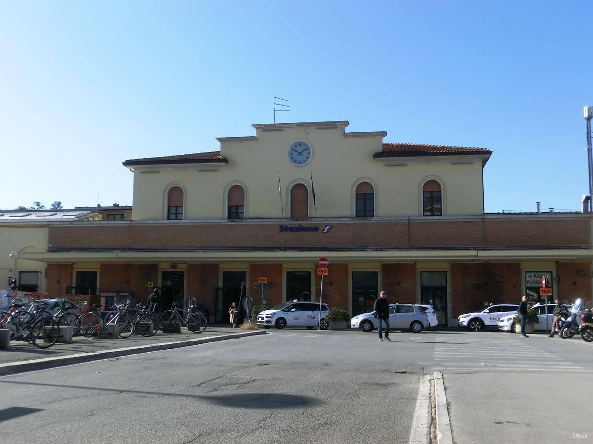 station interior photo