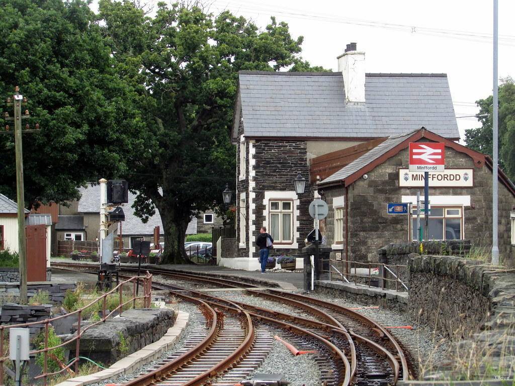 station interior photo