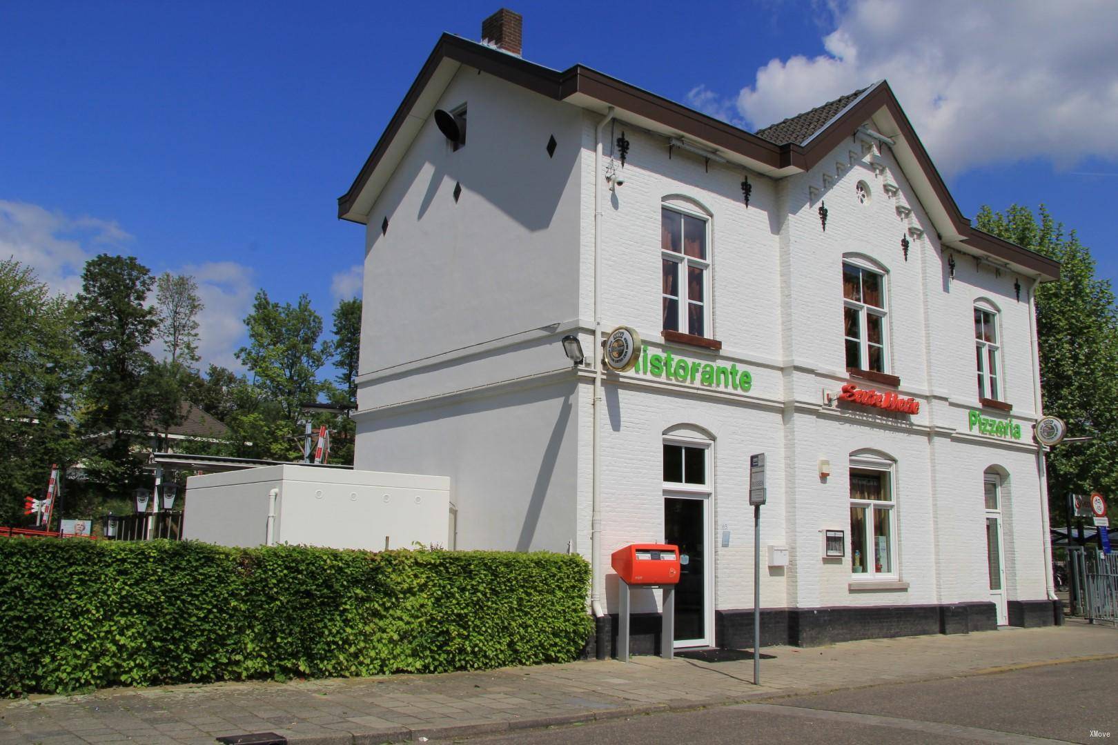 station interior photo