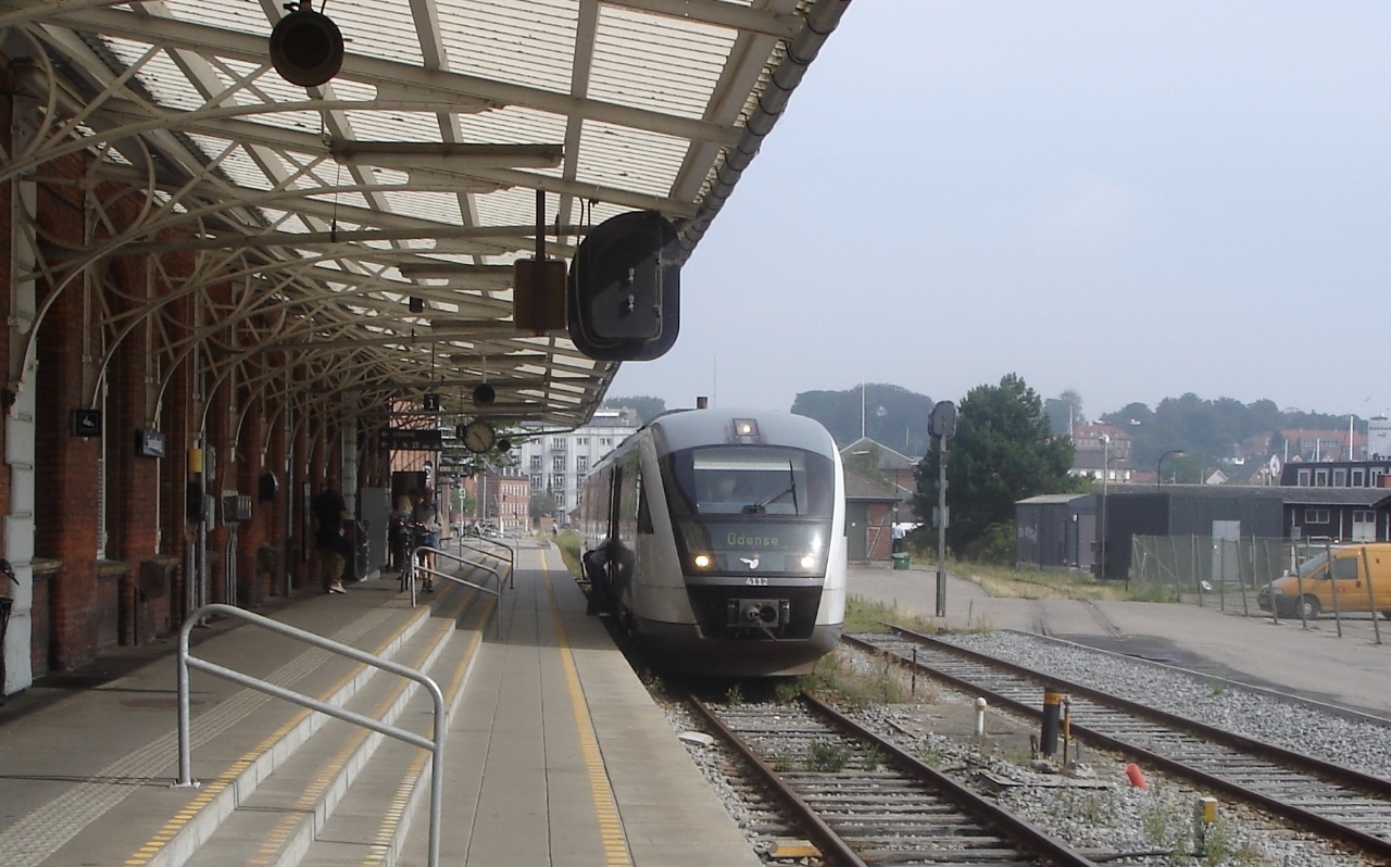 station interior photo