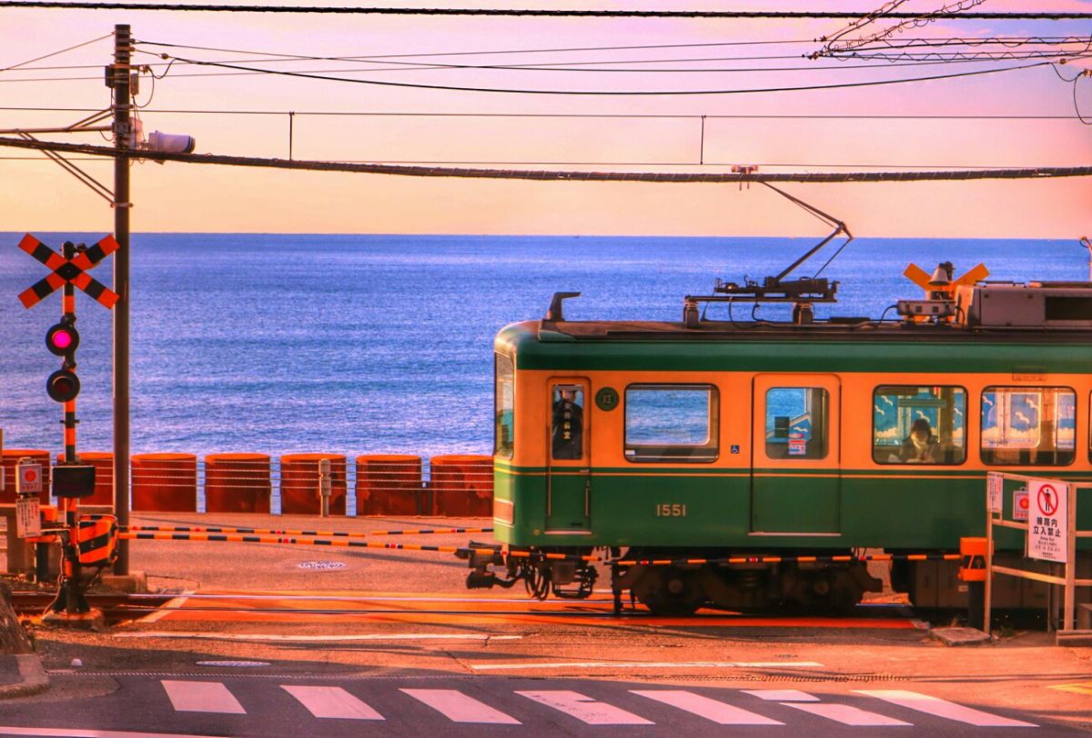 station interior photo