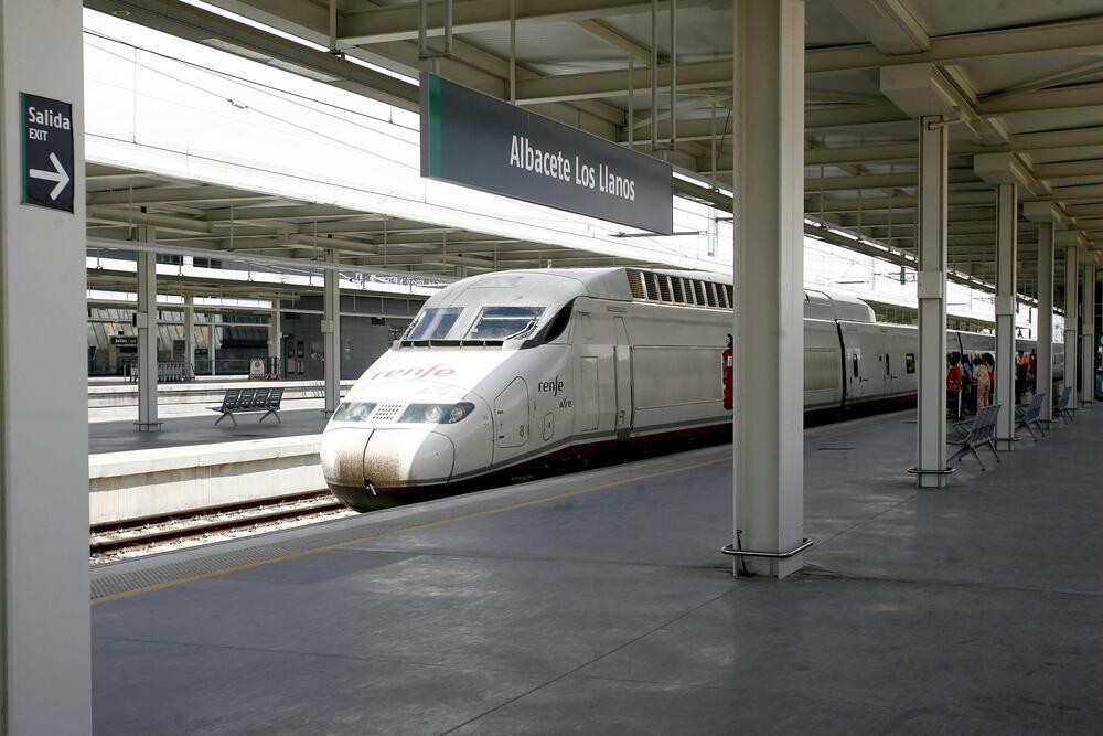 station interior photo