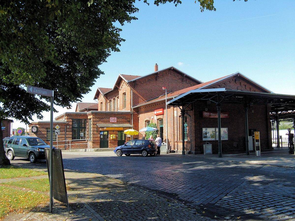 station interior photo
