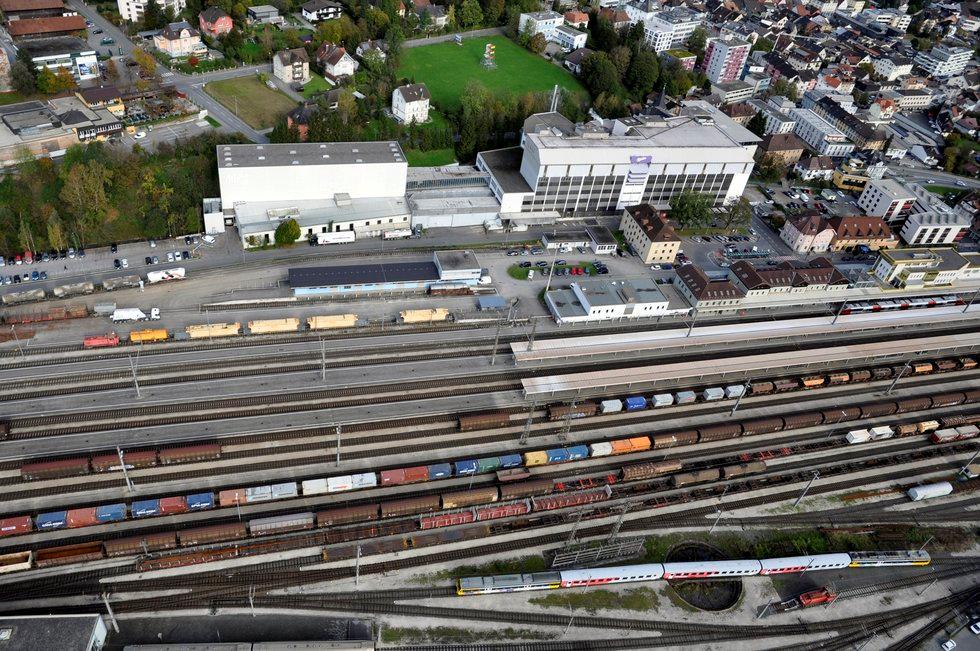 station interior photo
