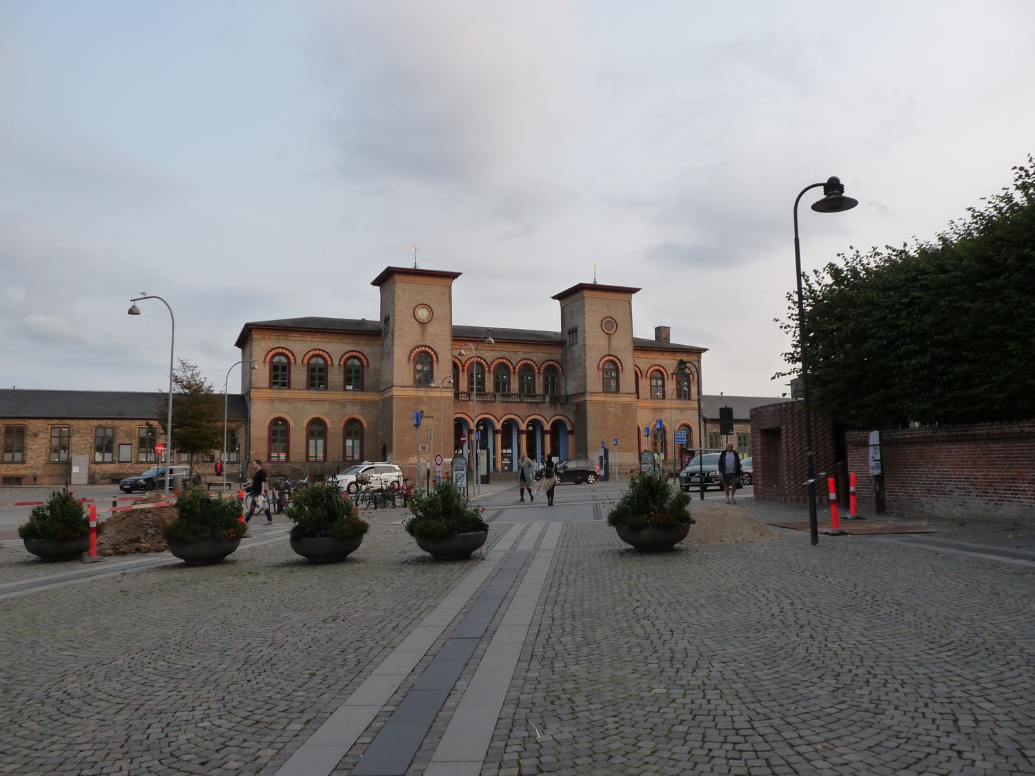 station interior photo