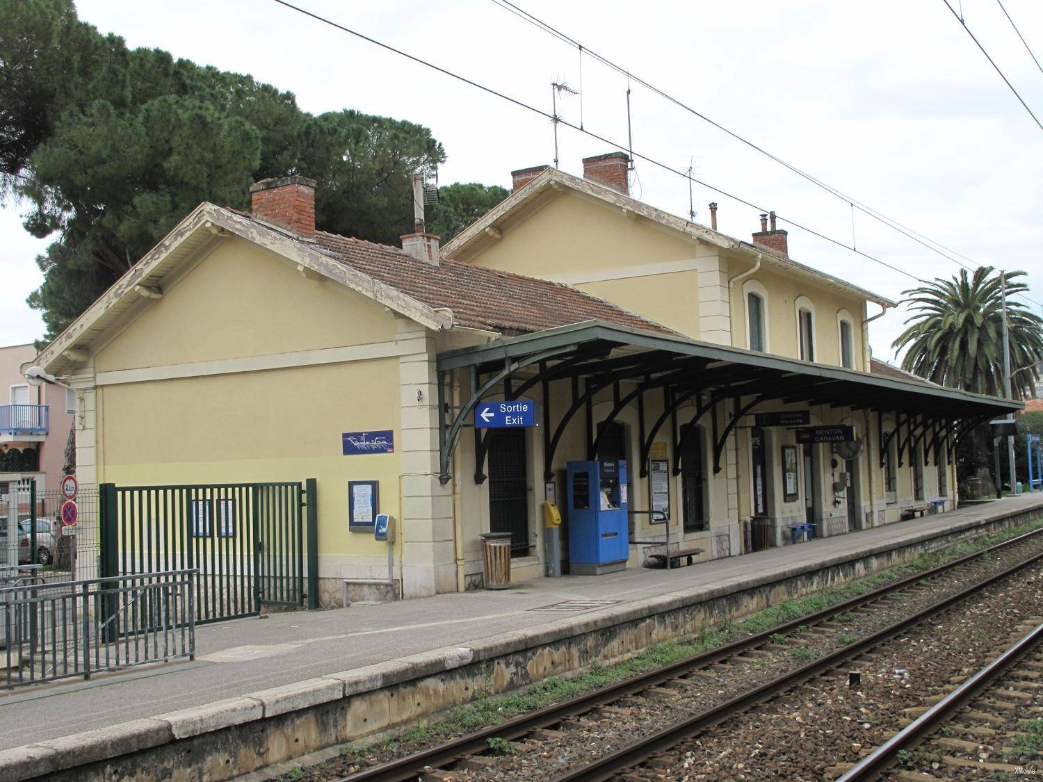 station interior photo