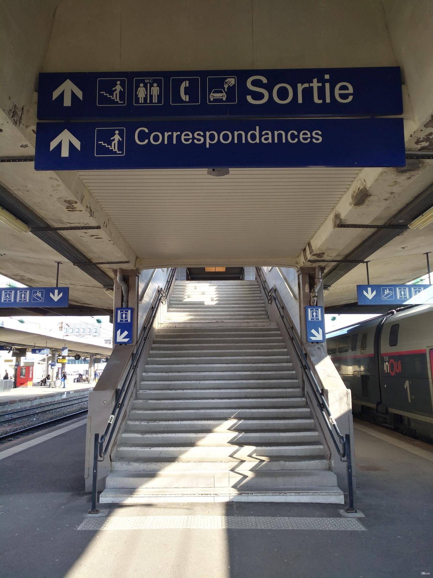 station interior photo