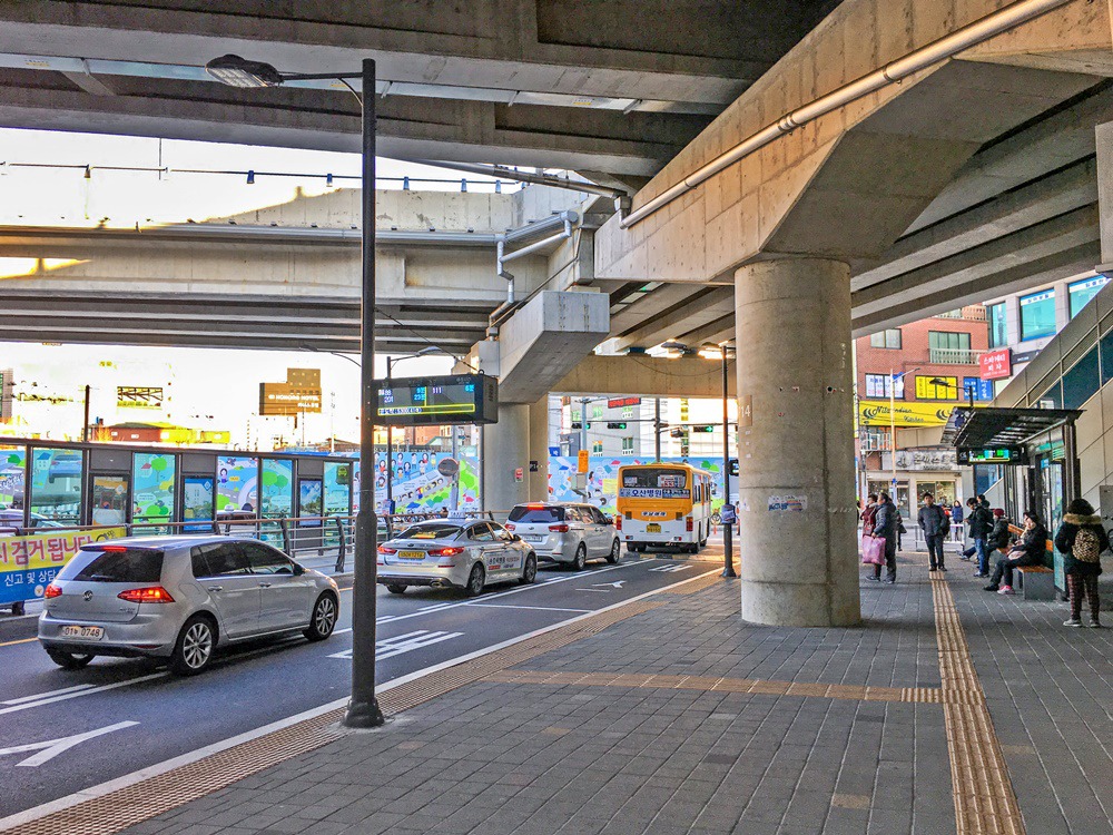 station interior photo