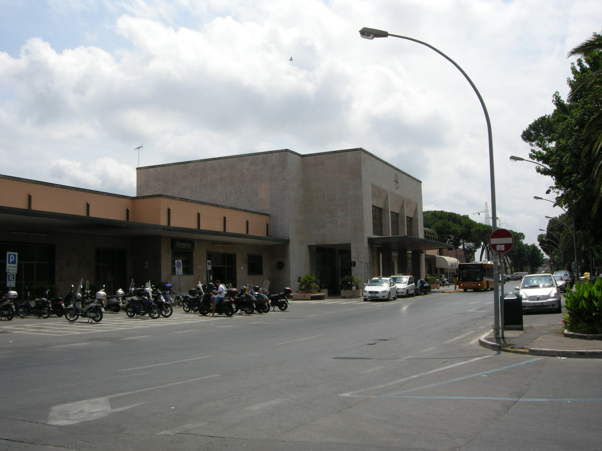 station interior photo