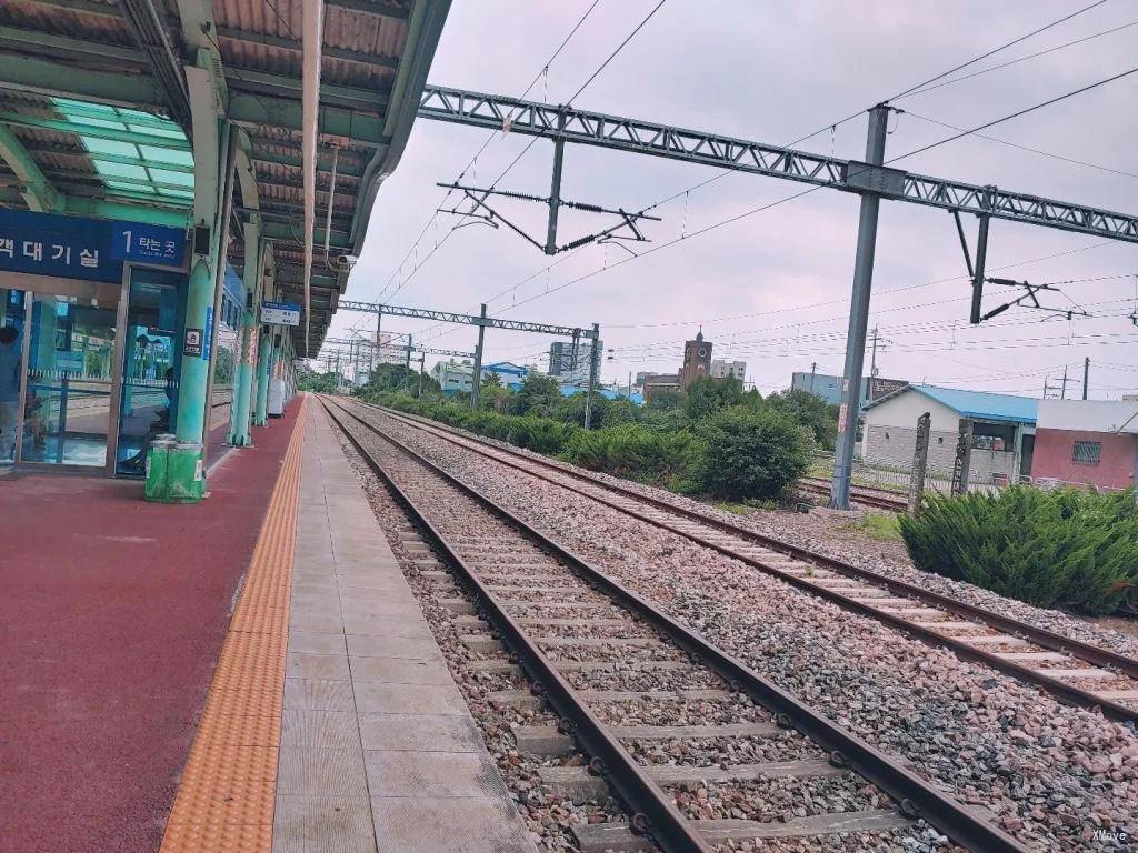 station interior photo