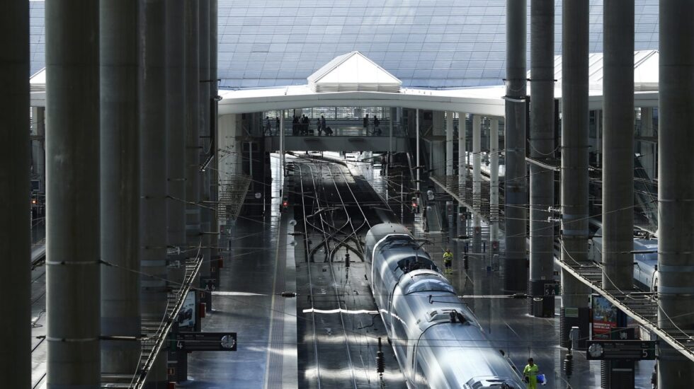 station interior photo