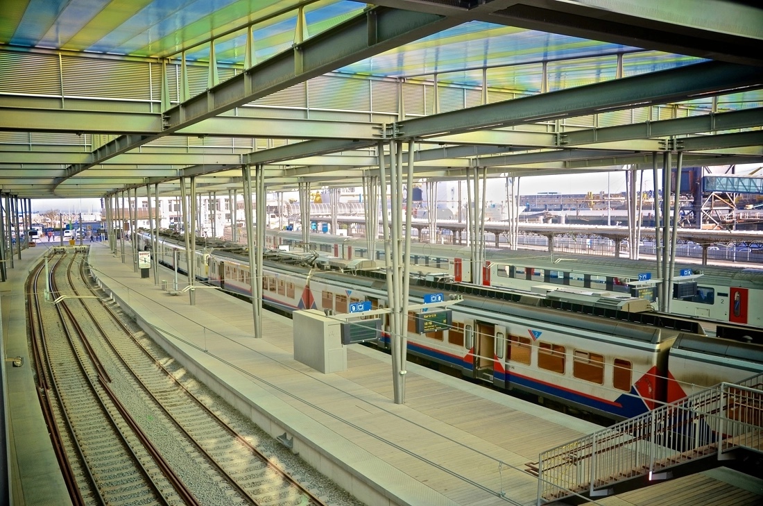 station interior photo