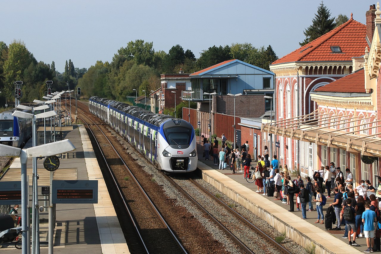 station interior photo