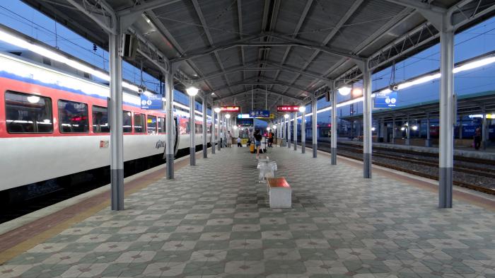 station interior photo