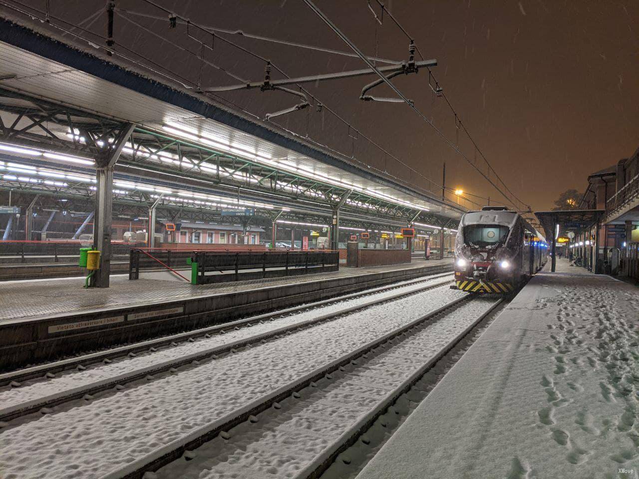 station interior photo