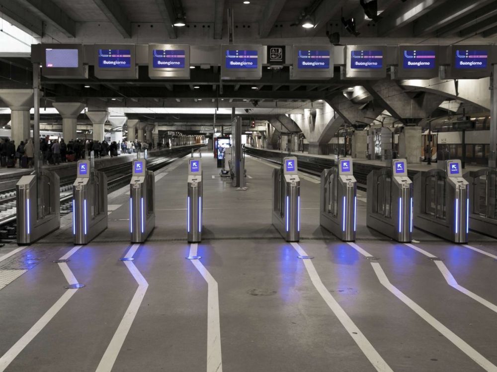 station interior photo