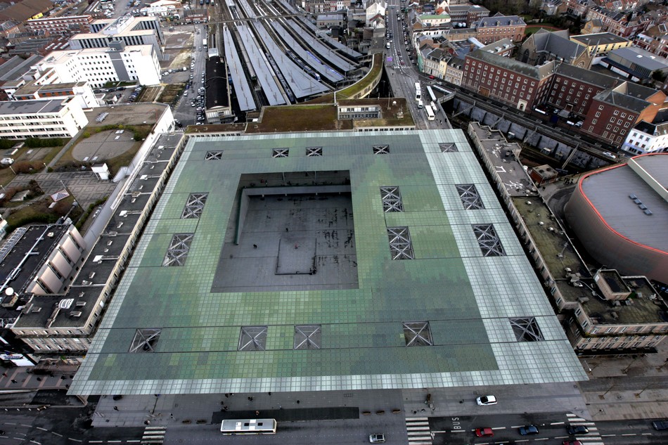 station interior photo