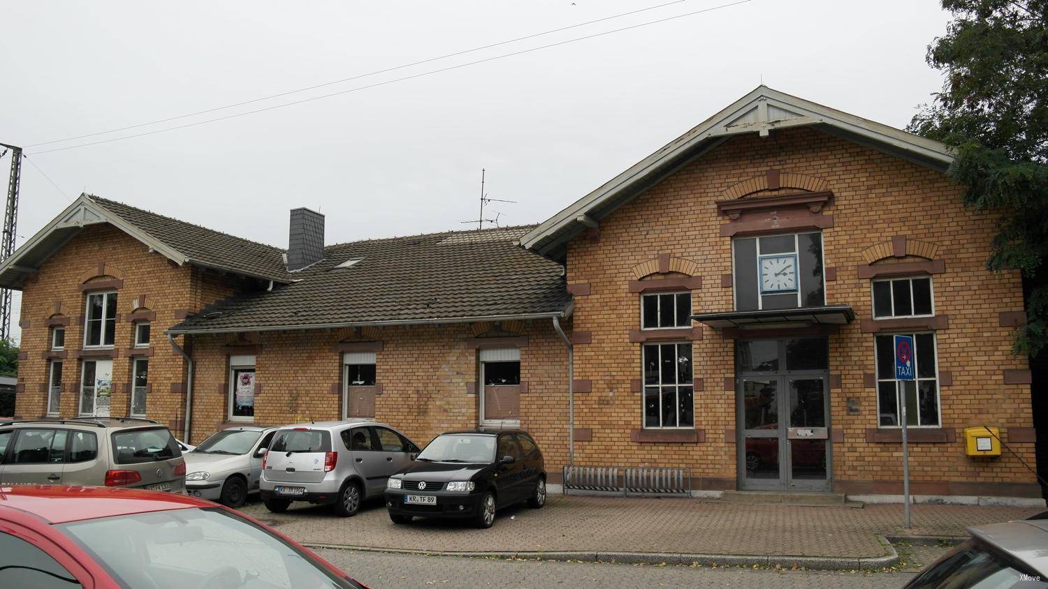 station interior photo