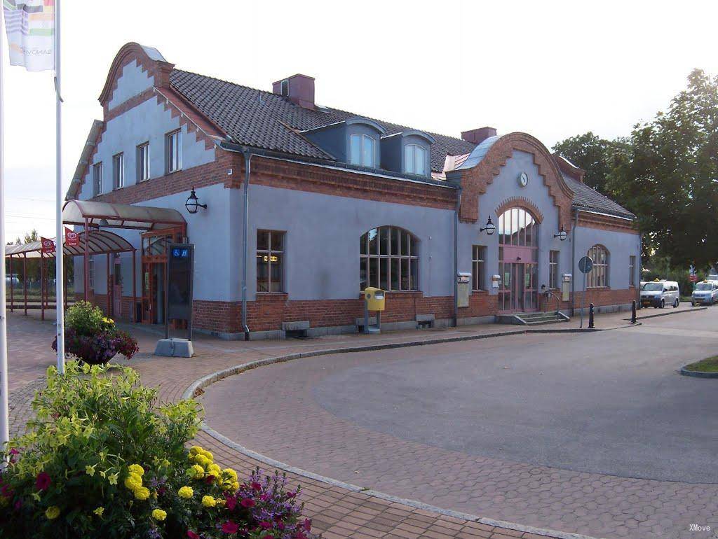 station interior photo