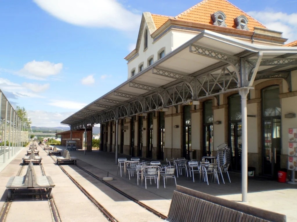 station interior photo