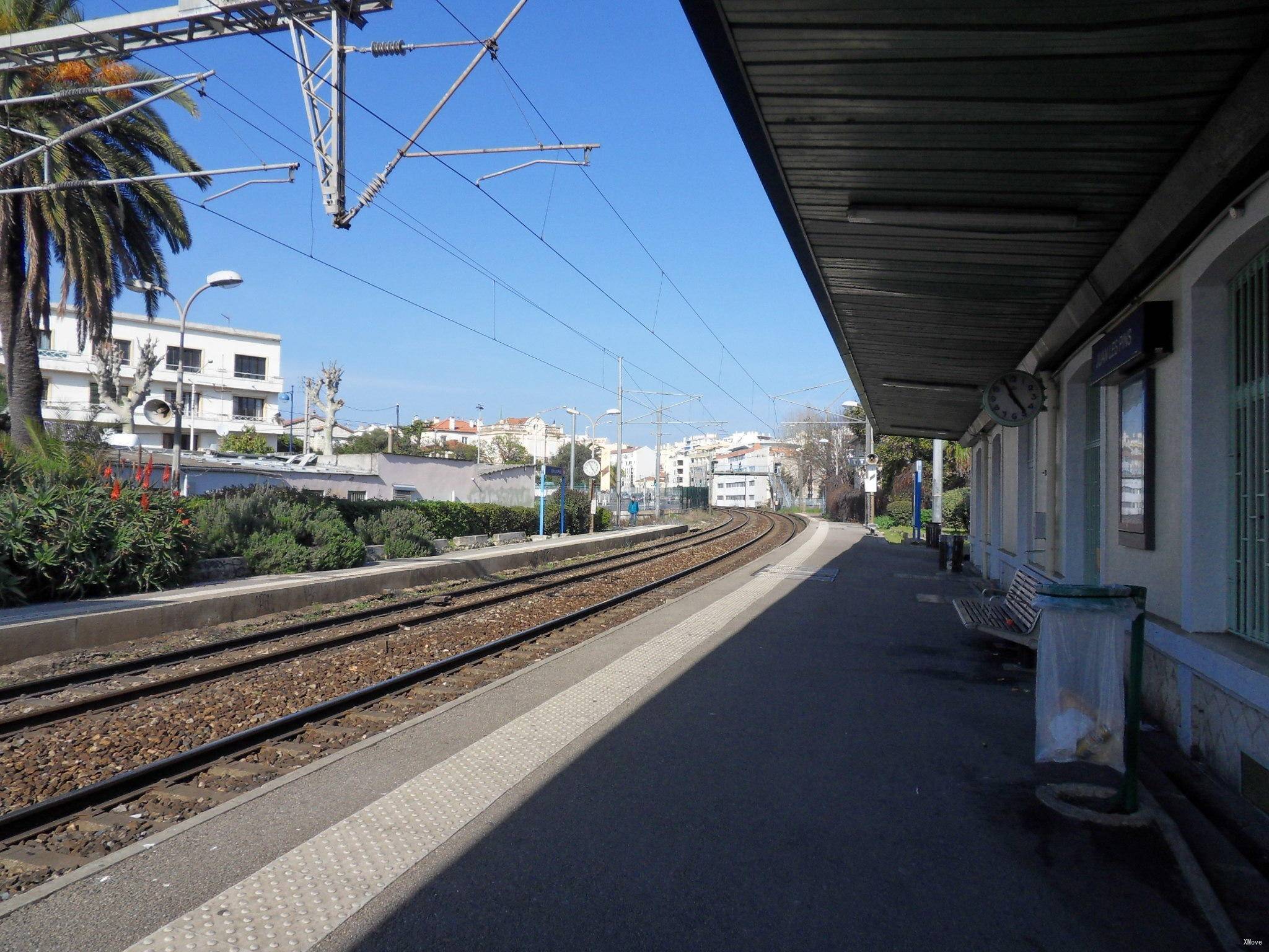 station interior photo