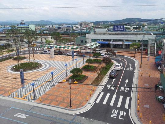 station interior photo