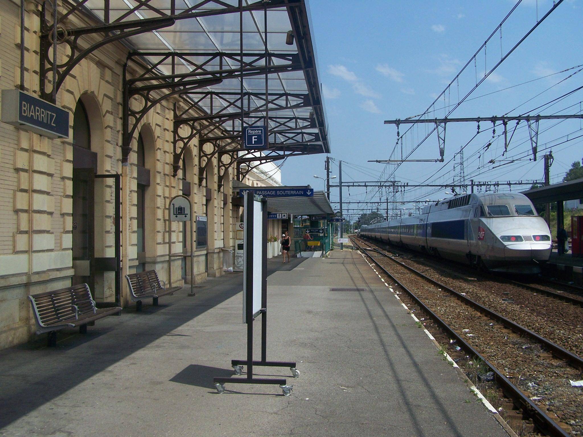 station interior photo