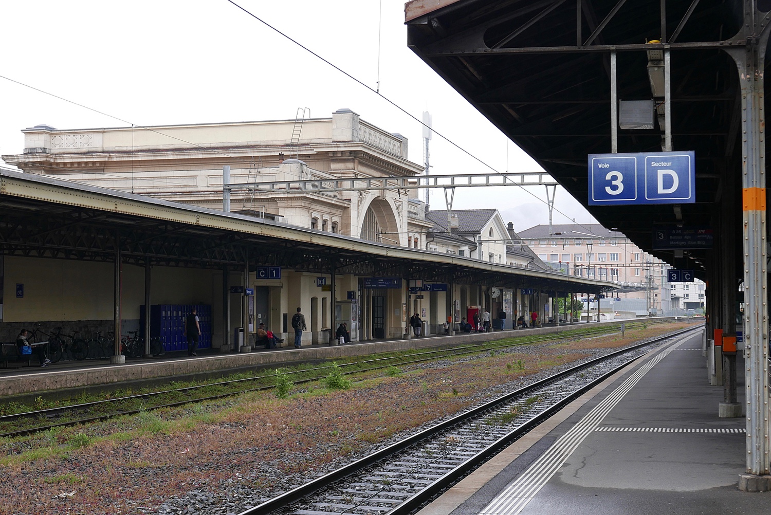 station interior photo