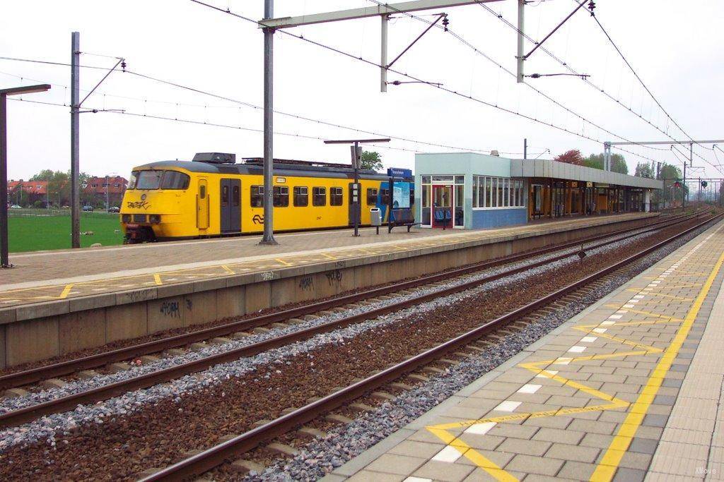 station interior photo