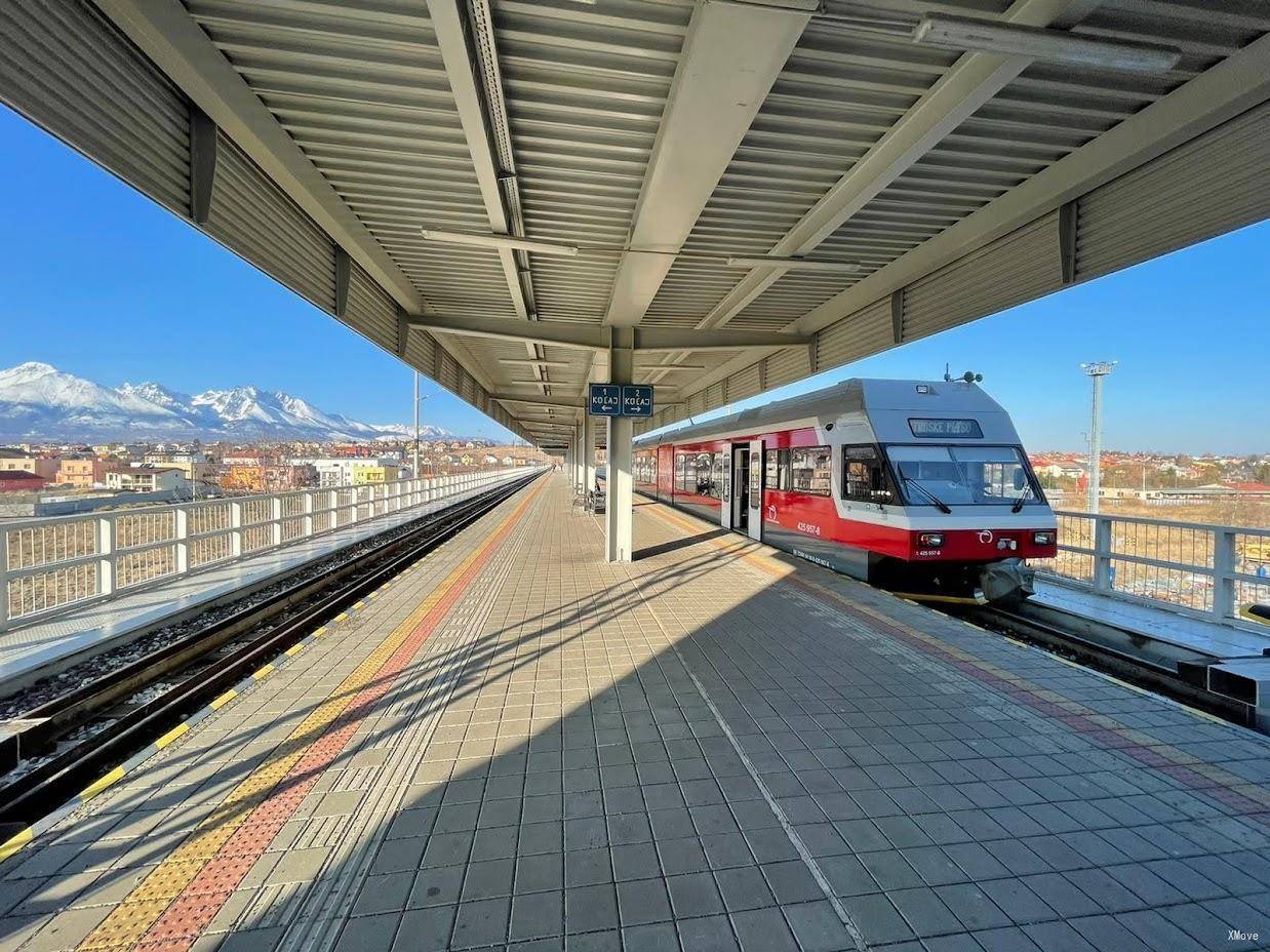 station interior photo