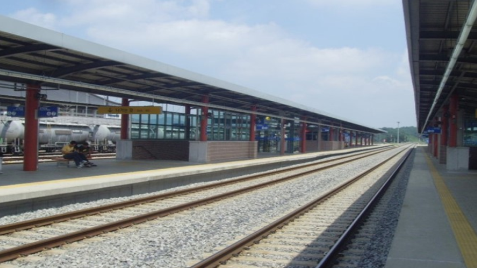 station interior photo