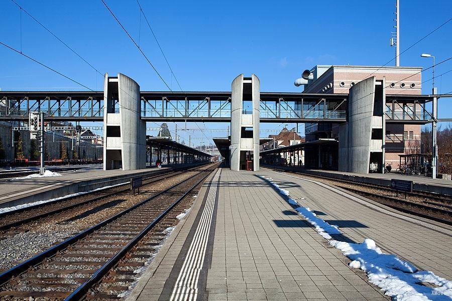 station interior photo