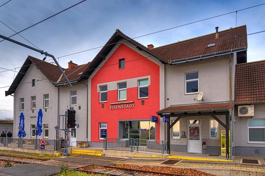 station interior photo
